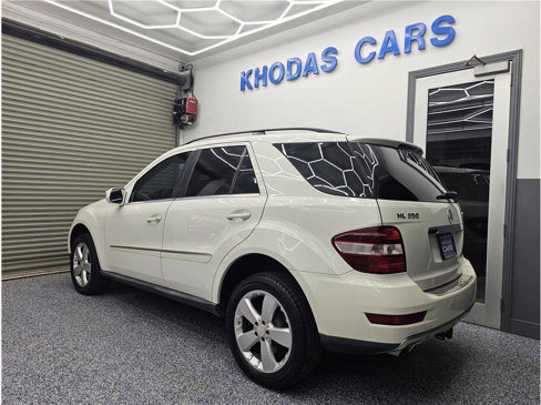 Used 2010 Mercedes-Benz ML 350 4MATIC image 3