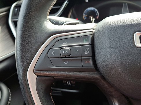 Used 2022 Jeep Grand Cherokee Limited image 21