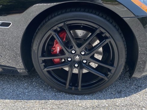 Used 2018 Maserati GranTurismo Sport image 13