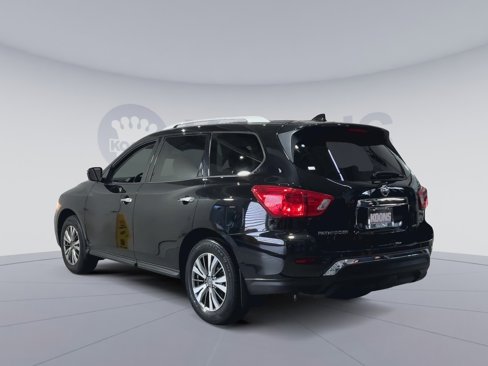 Used 2020 Nissan Pathfinder S image 8