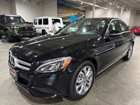 Used 2015 Mercedes-Benz C 300 4MATIC Sedan image 1