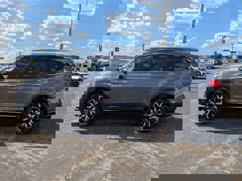 Used 2021 Honda Pilot Touring image 7