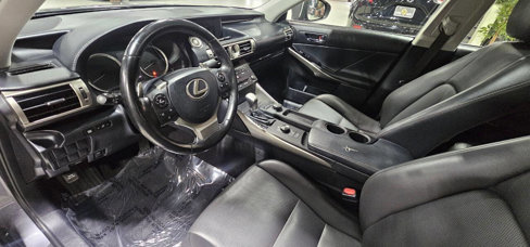 Used 2016 Lexus IS 300 AWD image 16