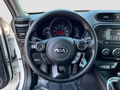 Certified 2017 Kia Soul image 9