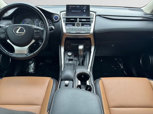 Used 2017 Lexus NX 300h AWD image 10