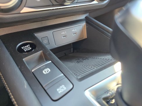 New 2025 Nissan Kicks SV w/ SV Premium Package image 31