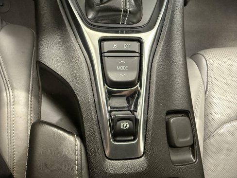 Used 2018 Chevrolet Camaro LT image 15