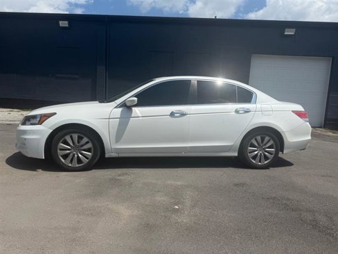 Used 2012 Honda Accord EX-L image 2