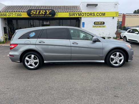 Used 2011 Mercedes-Benz R 350 4MATIC image 2