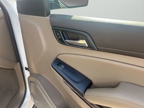 Used 2018 GMC Yukon SLT w/ Premium Edition image 14