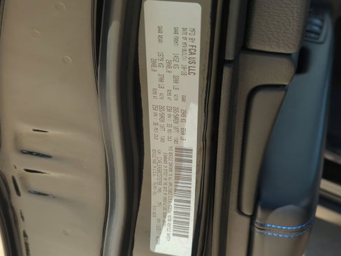 Used 2019 Jeep Grand Cherokee Laredo image 23