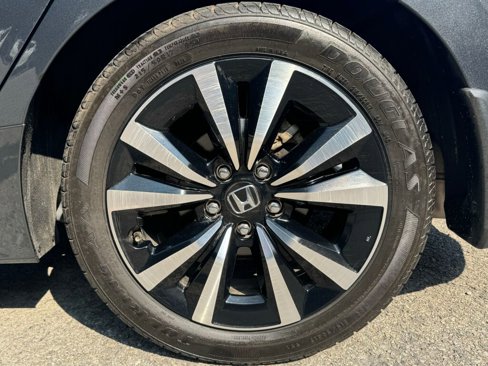 Used 2022 Honda Civic EX-L image 11