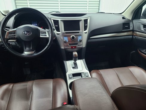 Used 2013 Subaru Outback 3.6R Limited w/ Special Appearance Pkg image 2