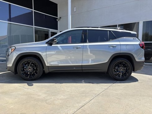 Certified 2023 GMC Terrain SLT w/ Elevation Edition image 7