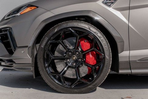 Used 2023 Lamborghini Urus Performante image 18