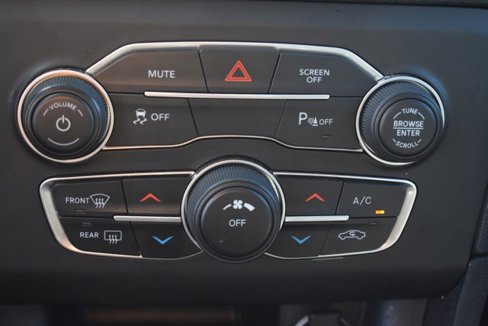 Used 2022 Dodge Charger SXT image 25
