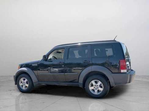 Used 2007 Dodge Nitro SXT image 4