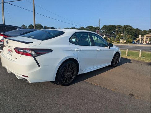 Used 2023 Toyota Camry SE image 7