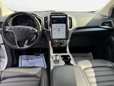 Used 2024 Ford Edge SEL image 10