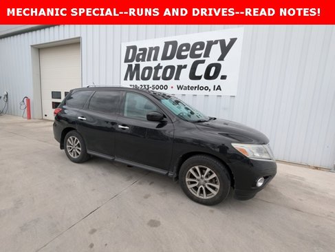 Used 2016 Nissan Pathfinder SV image 18
