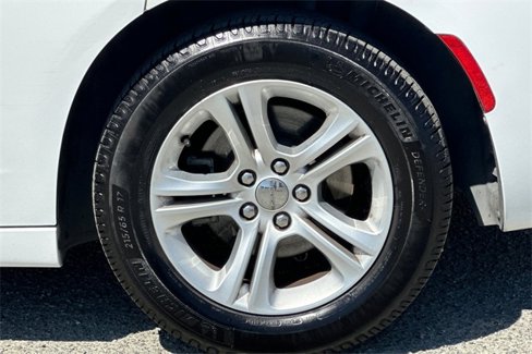 Used 2019 Dodge Charger SXT image 29