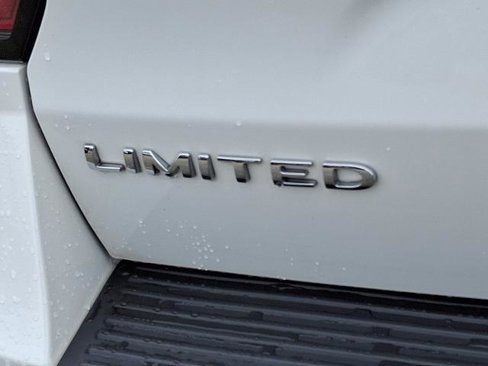 Certified 2020 Ford Expedition Limited w/ Equipment Group 301A image 32