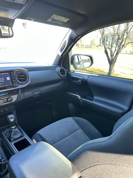 Used 2021 Toyota Tacoma TRD Sport image 34