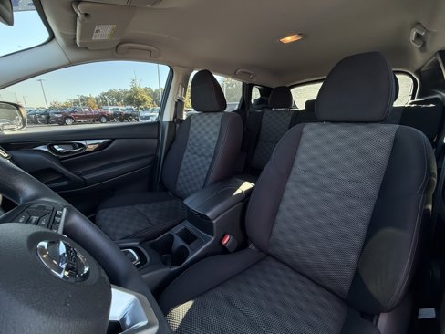 Used 2020 Nissan Rogue Sport SV image 21