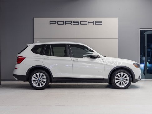 Used 2017 BMW X3 xDrive28i image 8