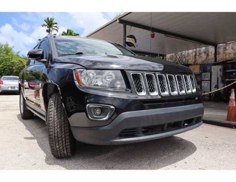 Used 2016 Jeep Compass Latitude image 11