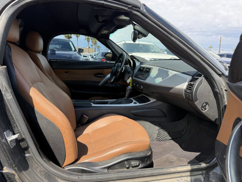 Used 2007 BMW Z4 3.0si image 16