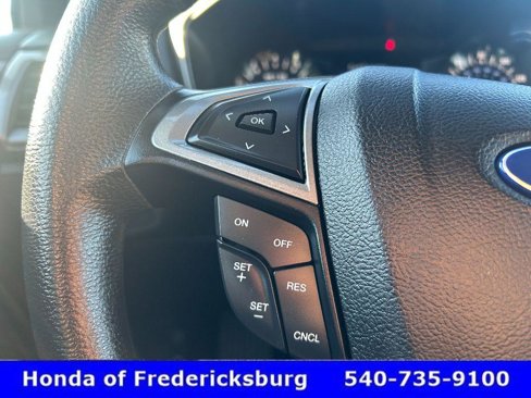 Used 2017 Ford Fusion SE image 22