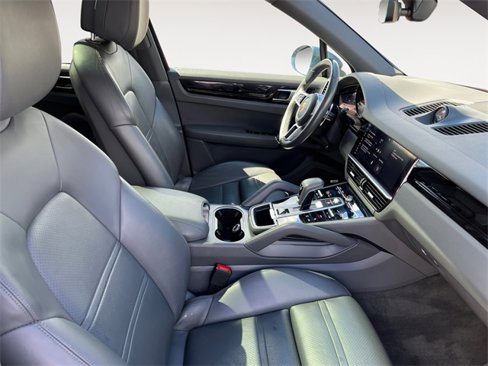 Used 2019 Porsche Cayenne image 15