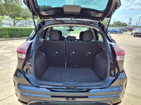 New 2025 Nissan Kicks Play S image 24