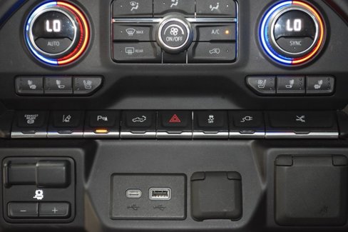 Used 2022 Chevrolet Silverado 2500 High Country w/ Technology Package image 36