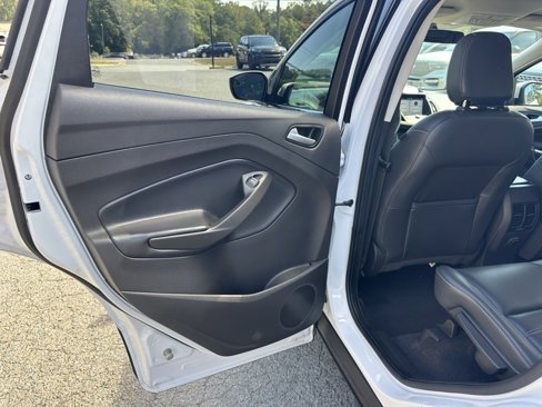 Used 2019 Ford Escape SEL image 18