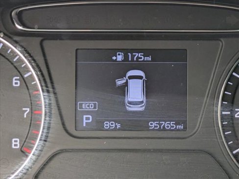 Used 2019 Kia Sorento LX image 5