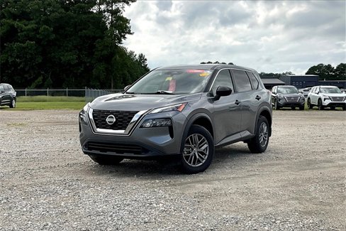 Certified 2021 Nissan Rogue S image 2