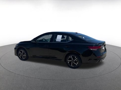 Used 2024 Nissan Sentra SV image 10