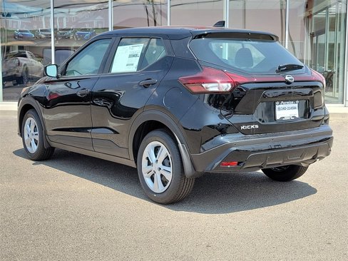 New 2024 Nissan Kicks S image 7