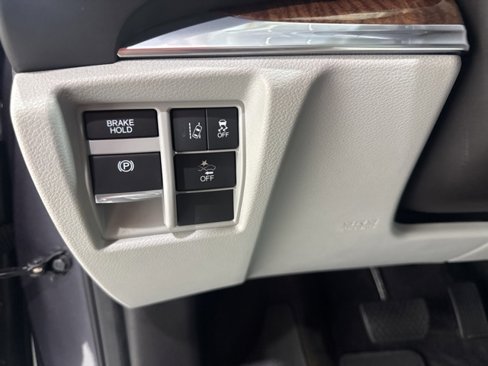 Certified 2018 Acura MDX SH-AWD w/ Technology Package image 12