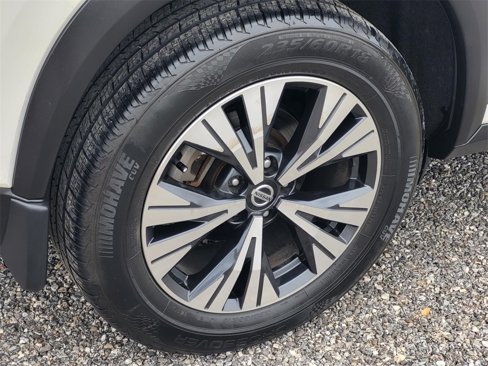 Used 2021 Nissan Rogue SV image 7