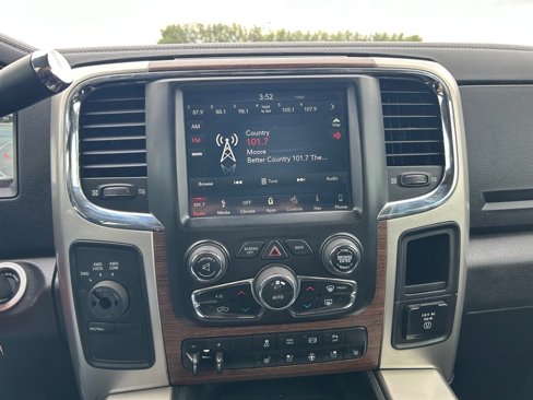 Used 2018 RAM 2500 Laramie image 18