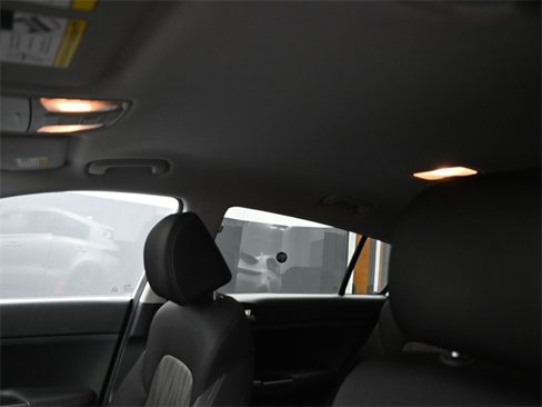 Used 2020 Kia Sportage LX image 2