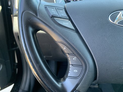 Used 2014 Hyundai Sonata Limited image 19