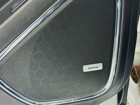 Used 2017 Chevrolet Suburban LT image 19