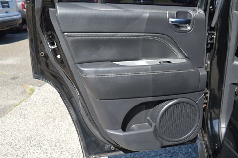 Used 2014 Jeep Compass Latitude image 27