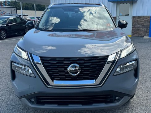 Used 2021 Nissan Rogue SL w/ Premium Package image 2