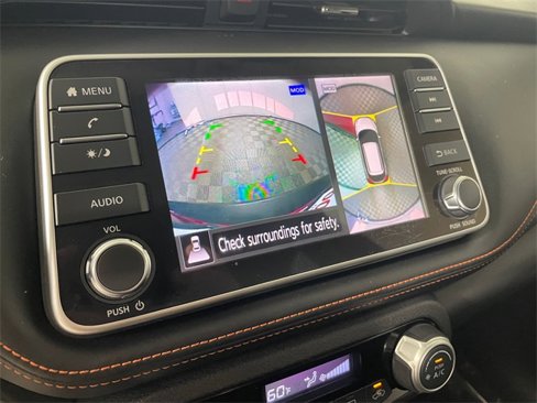Used 2019 Nissan Kicks SR image 8