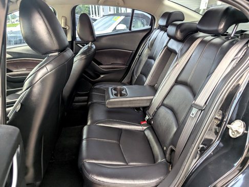 Used 2017 MAZDA MAZDA3 Touring image 35